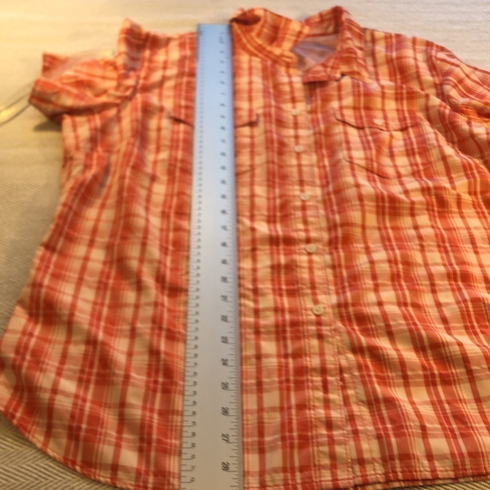 EDDIE  BAUER  2XL short sleeve Vented sides Pockets Bust Darts shirt. Cooling. - Picture 10 of 15
